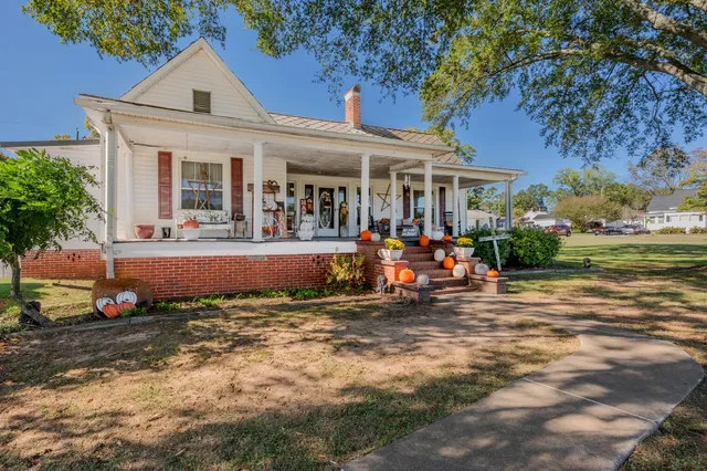 $219,900 | 69 Myers Avenue, Trion, GA 30753