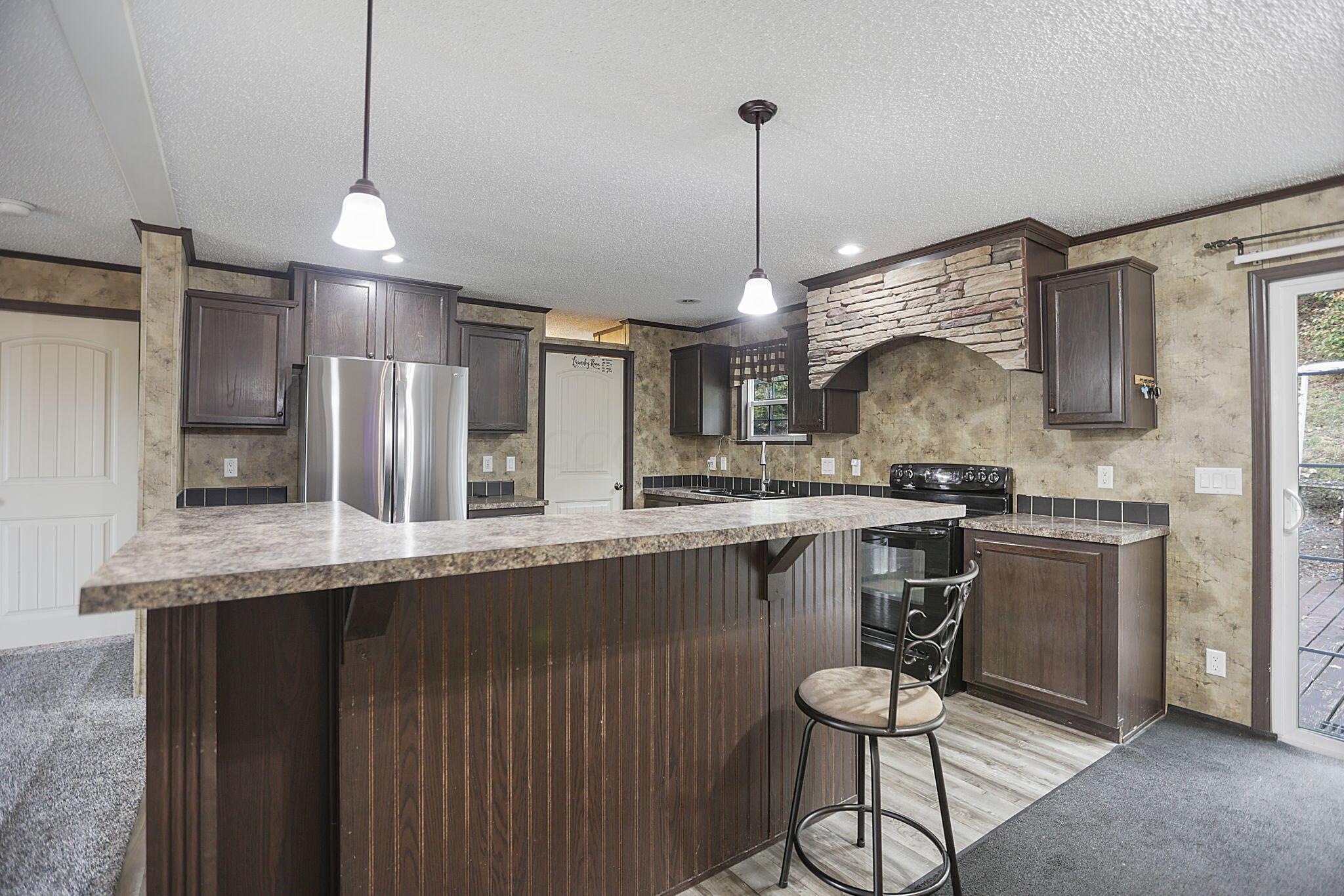 4015 Leffler Road Roseville, OH 43777 - Photo 18 of 93 Kitchen