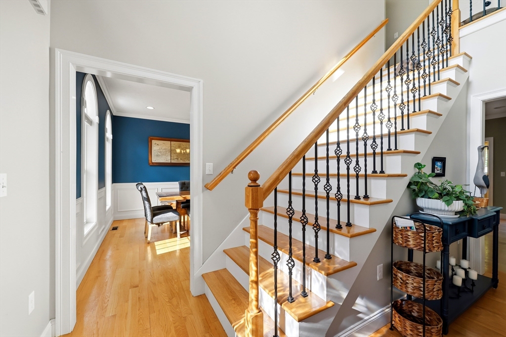 34 Bissonnette Circle Southampton, MA 01073 - Photo 4 of 42