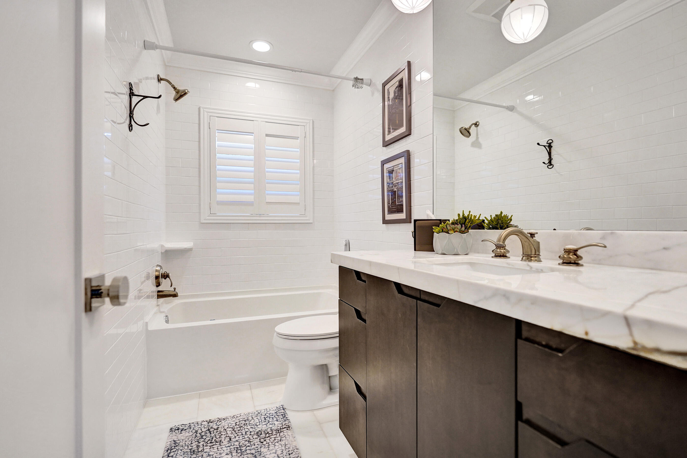 1348 Sycamore Terrace Boca Raton, FL 33486 - Photo 30 of 36 guestbath