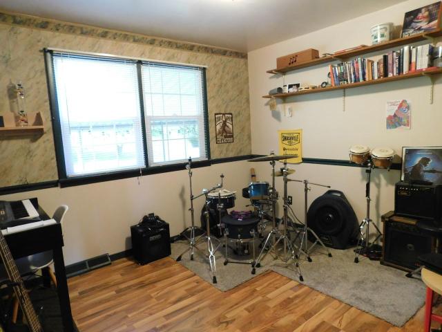 5302 Scandia Road Russell, PA 16345 - Photo 21 of 29 Gallery Image 21