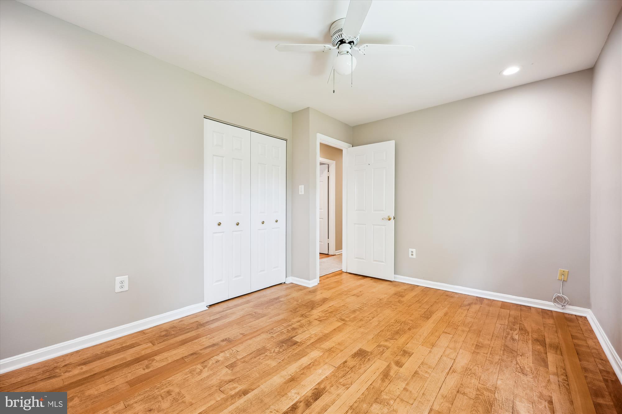 15221 Middlegate Road Silver Spring, MD 20905 - Photo 47 of 67 4th bedroom w/overhead fan