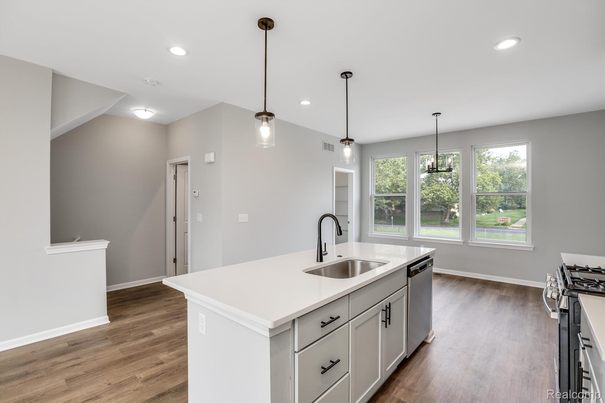 1092 Hampton Circle, Unit 57 Detroit, MI 48207 - Photo 52 of 83 Gallery Image 52