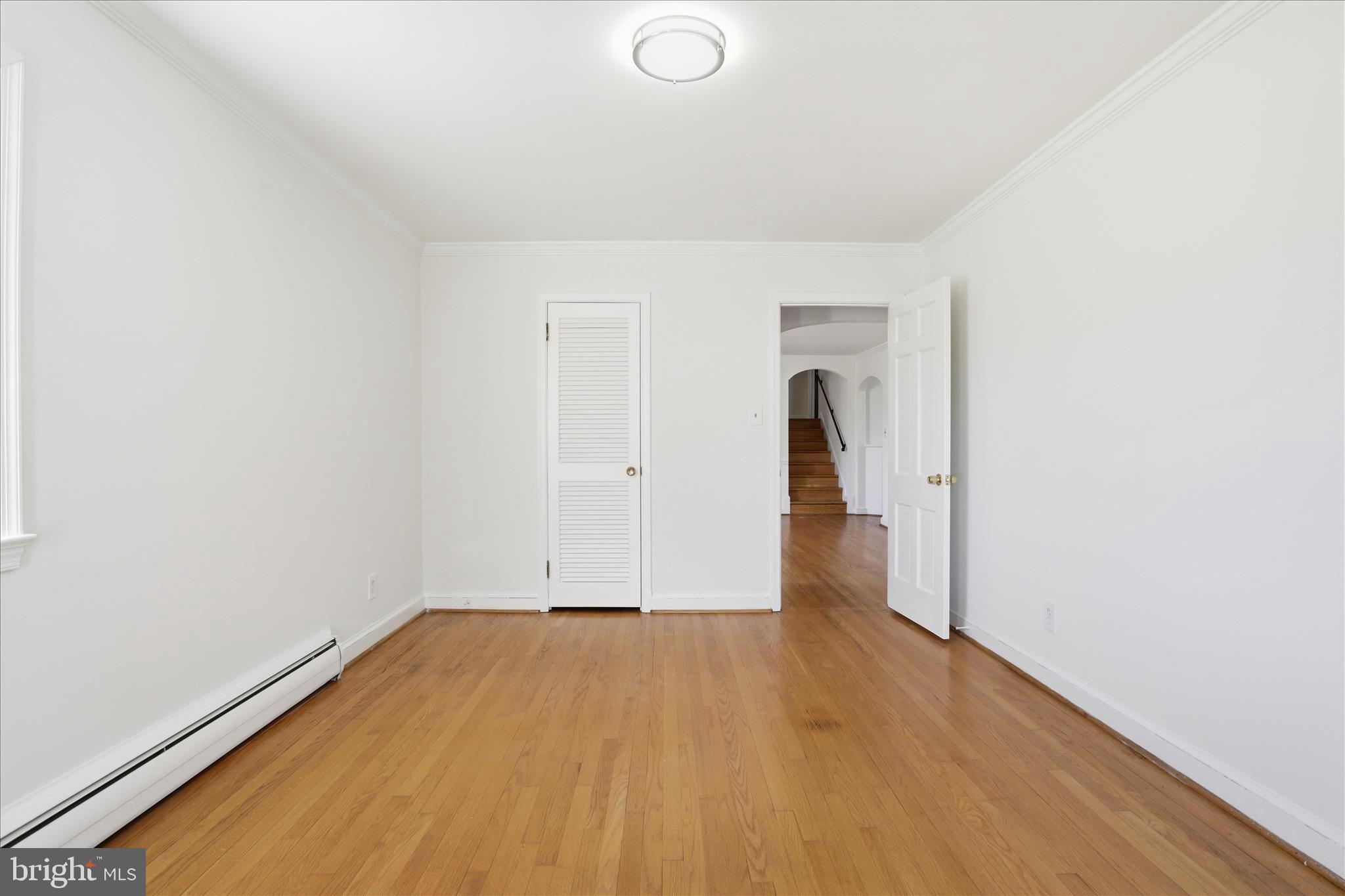 3701 Pine Brook Road Alexandria, VA 22310 - Photo 22 of 78 a view of a room with wooden floor