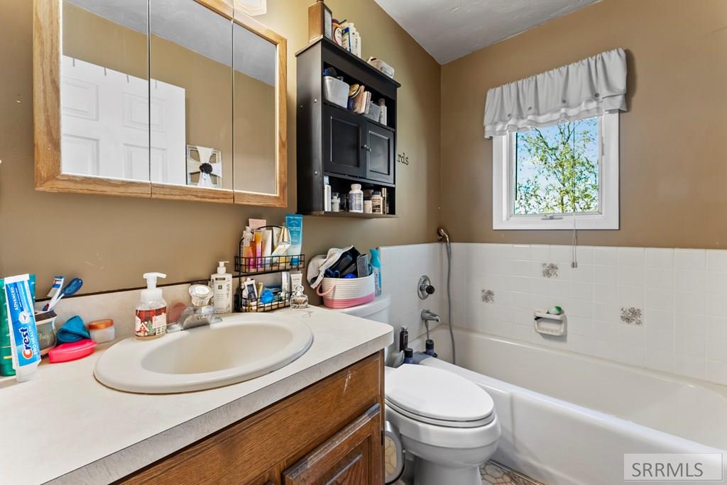 6685 East Iona Road Idaho Falls, ID 83401 - Photo 19 of 59