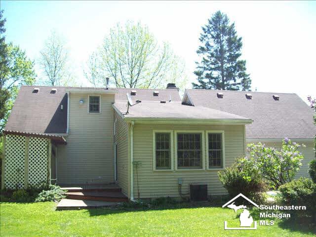 7841 Wiseman Road Lambertville, MI 48144 - Photo 12 of 18 20345590-11.JPG