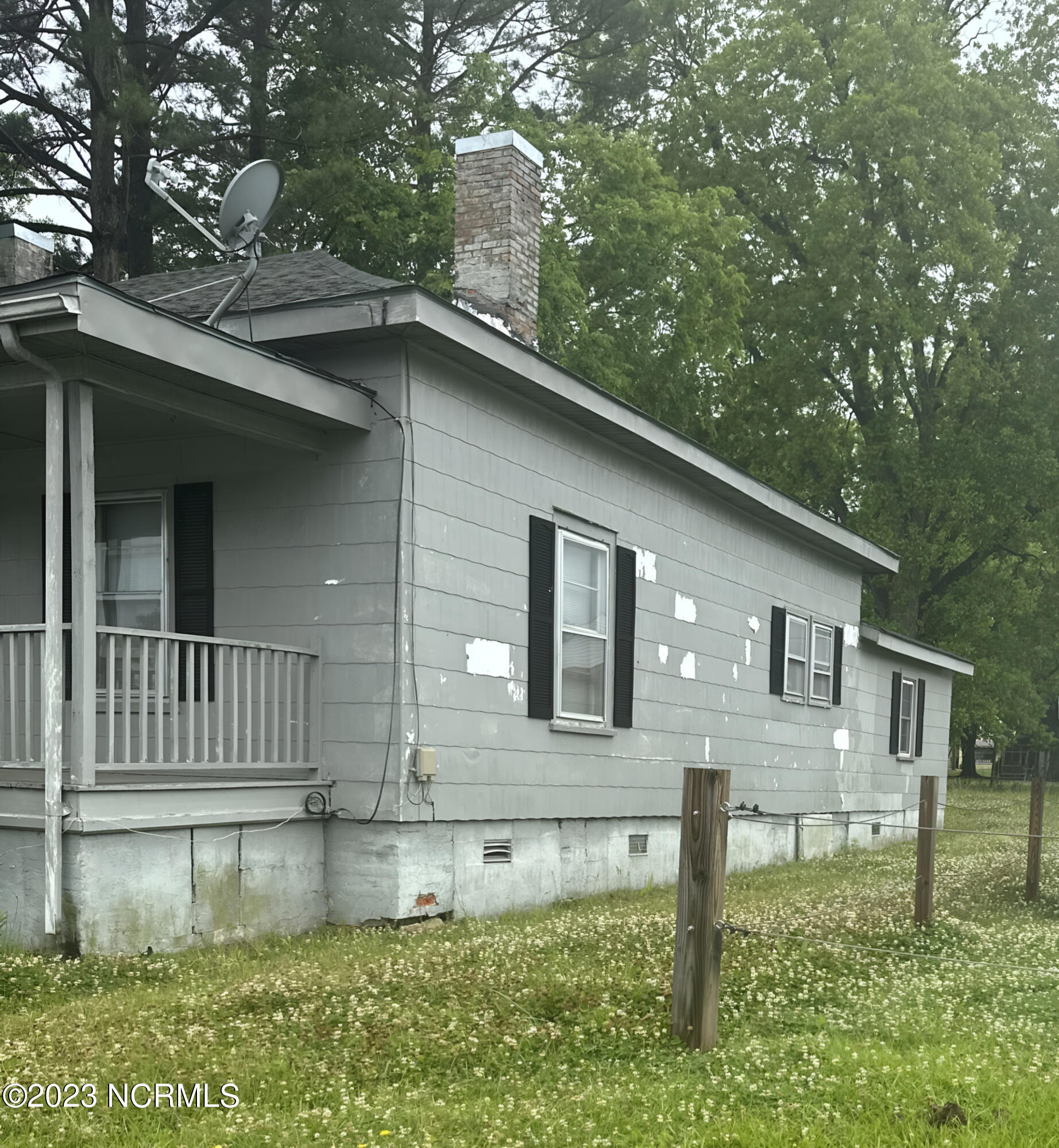 106 South 4th Street Pinetops, NC 27864 - Photo 3 of 3 Side View