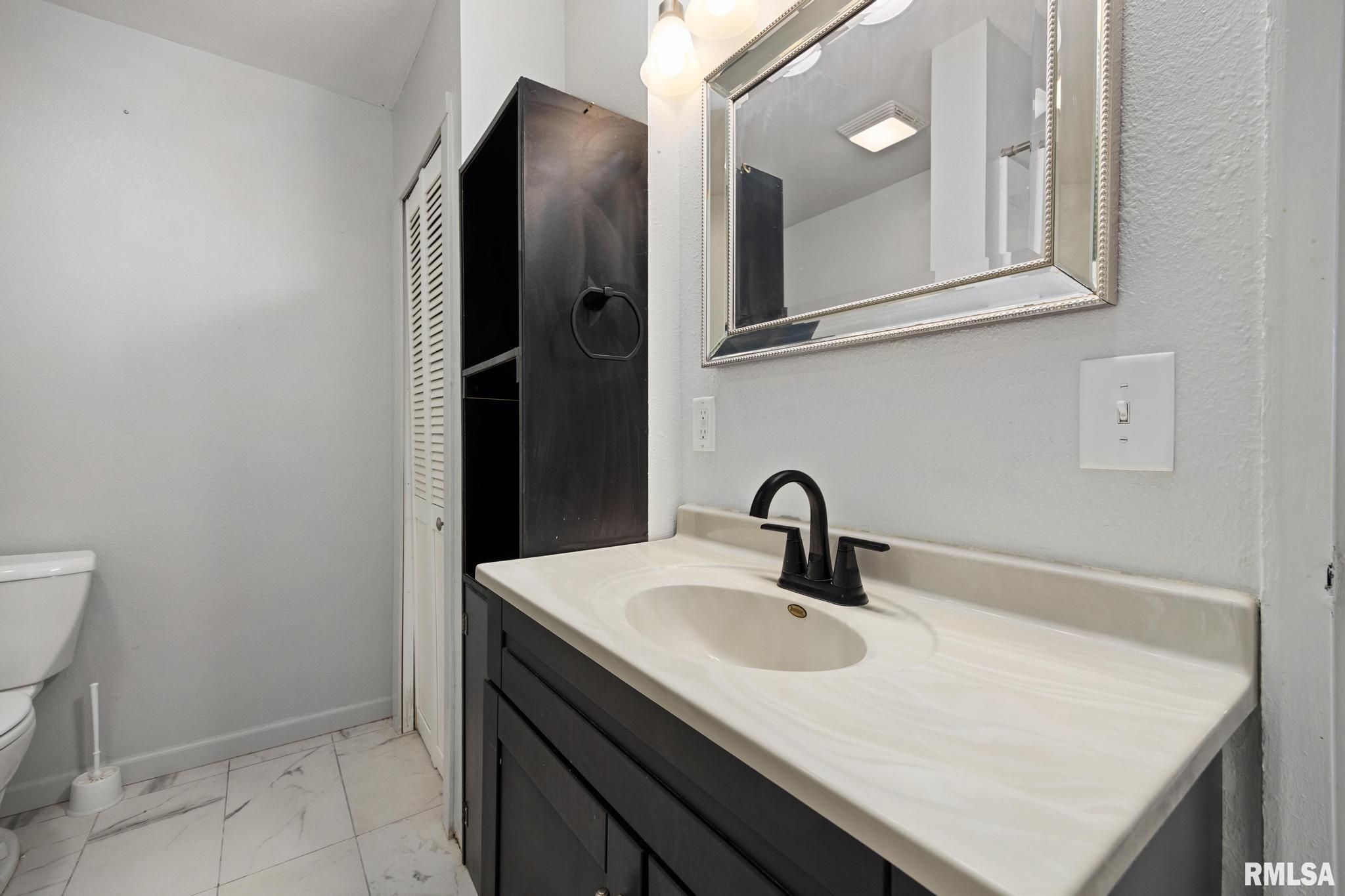 406 Lincoln Road Marquette Heights, IL 61554 - Photo 17 of 27 Gallery Image 17