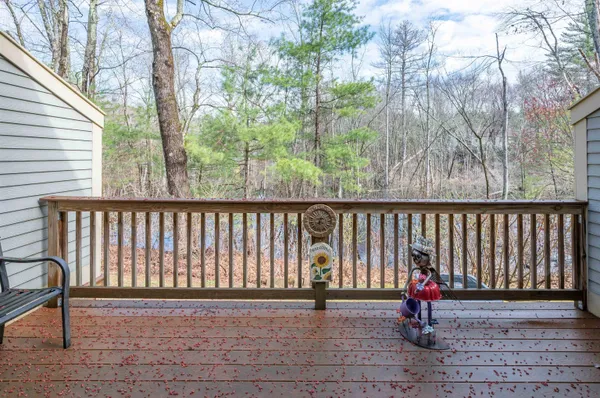 $400,000 | 8 Bartemus Trail, Nashua, NH 03063