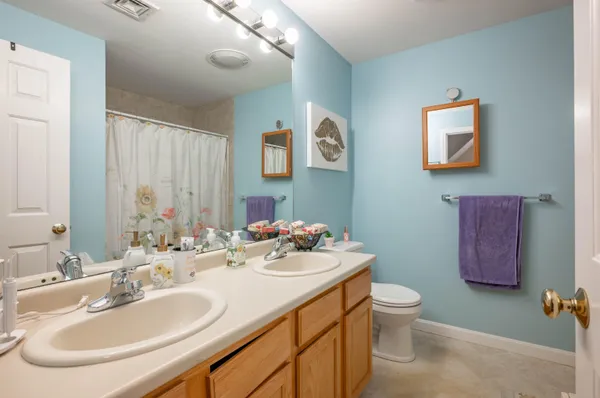 $400,000 | 8 Bartemus Trail, Nashua, NH 03063