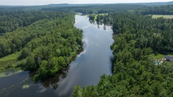 $400,000 | 8 Bartemus Trail, Nashua, NH 03063