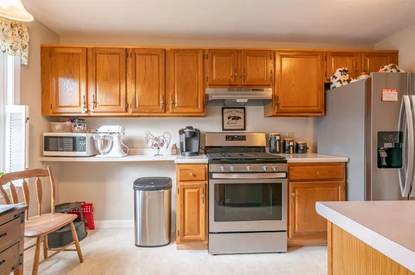 $400,000 | 8 Bartemus Trail, Nashua, NH 03063