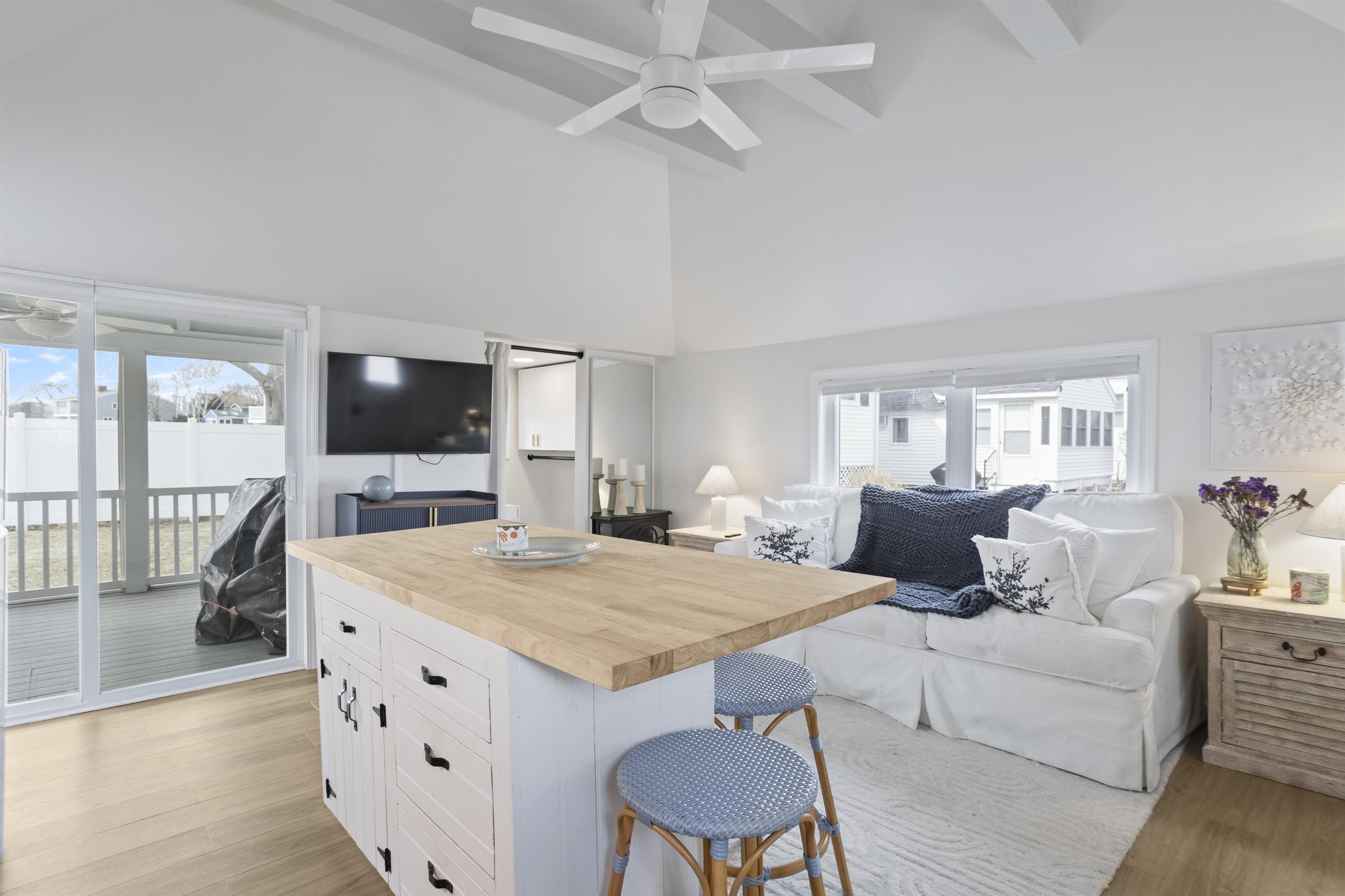 515 Winnacunnet Road, Unit 6 Hampton, NH 03842 - Photo 5 of 21