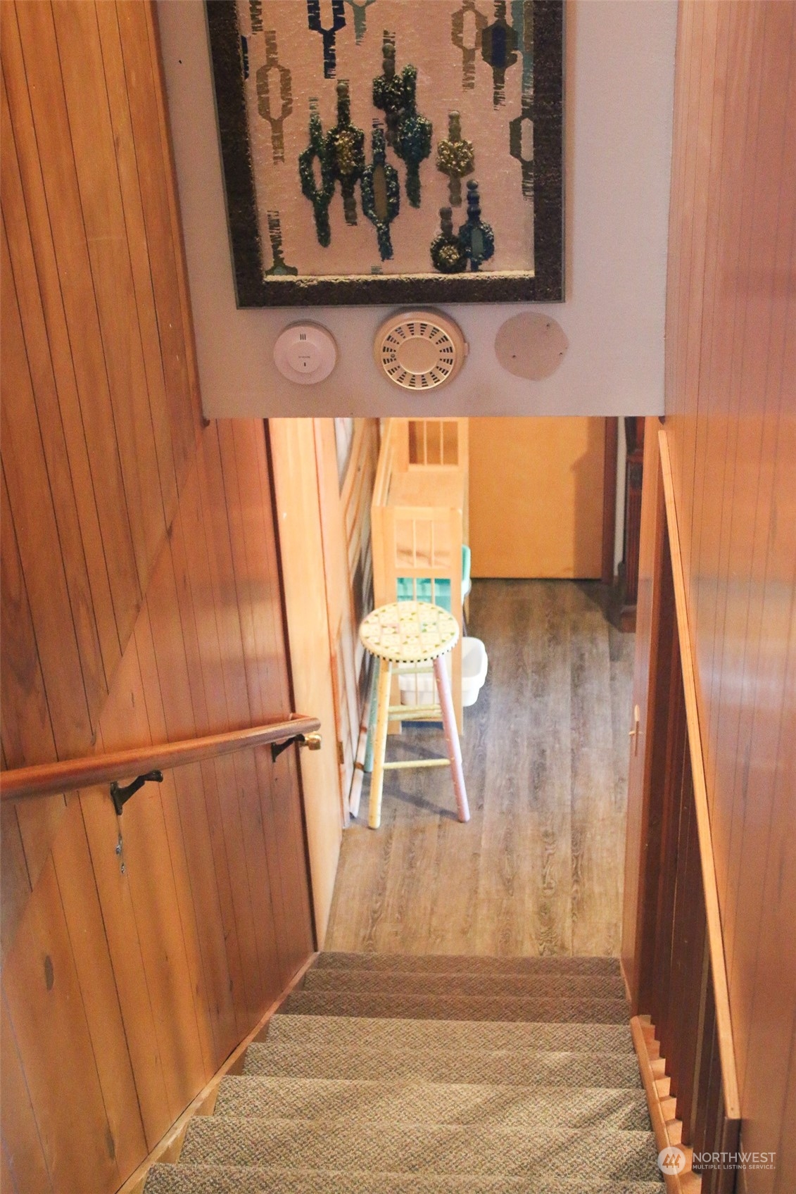 1053 Shorey Road Chehalis, WA 98532 - Photo 22 of 39 a view of a hallway with wooden floor and furniture