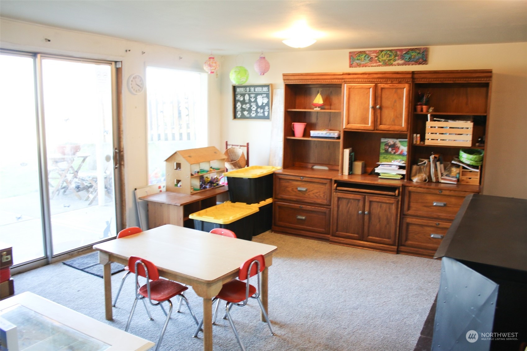 1053 Shorey Road Chehalis, WA 98532 - Photo 26 of 39 a living room with stainless steel appliances furniture a rug and a kitchen view