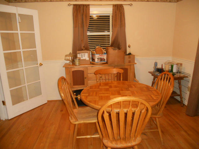 234 Apple Tree Road Roanoke, VA 24019 - Photo 42 of 73 Dining Room Showing Door to Kitchen