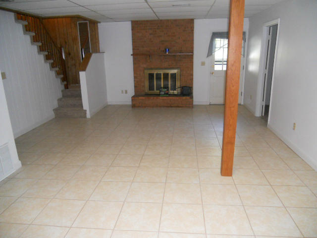 234 Apple Tree Road Roanoke, VA 24019 - Photo 55 of 73 Full View of Family Room