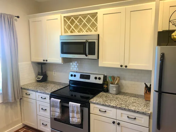 $5,250 | 65 Vanderhorst Street, Unit J, Charleston, SC 29403