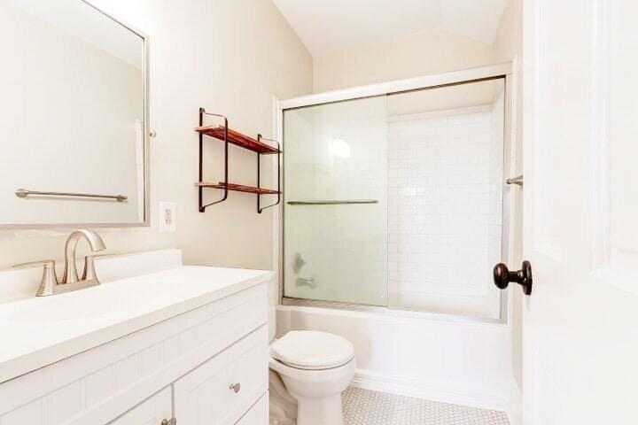 65 Vanderhorst Street, Unit J Charleston, SC 29403 - Photo 4 of 20 20230627142455095089000000-o