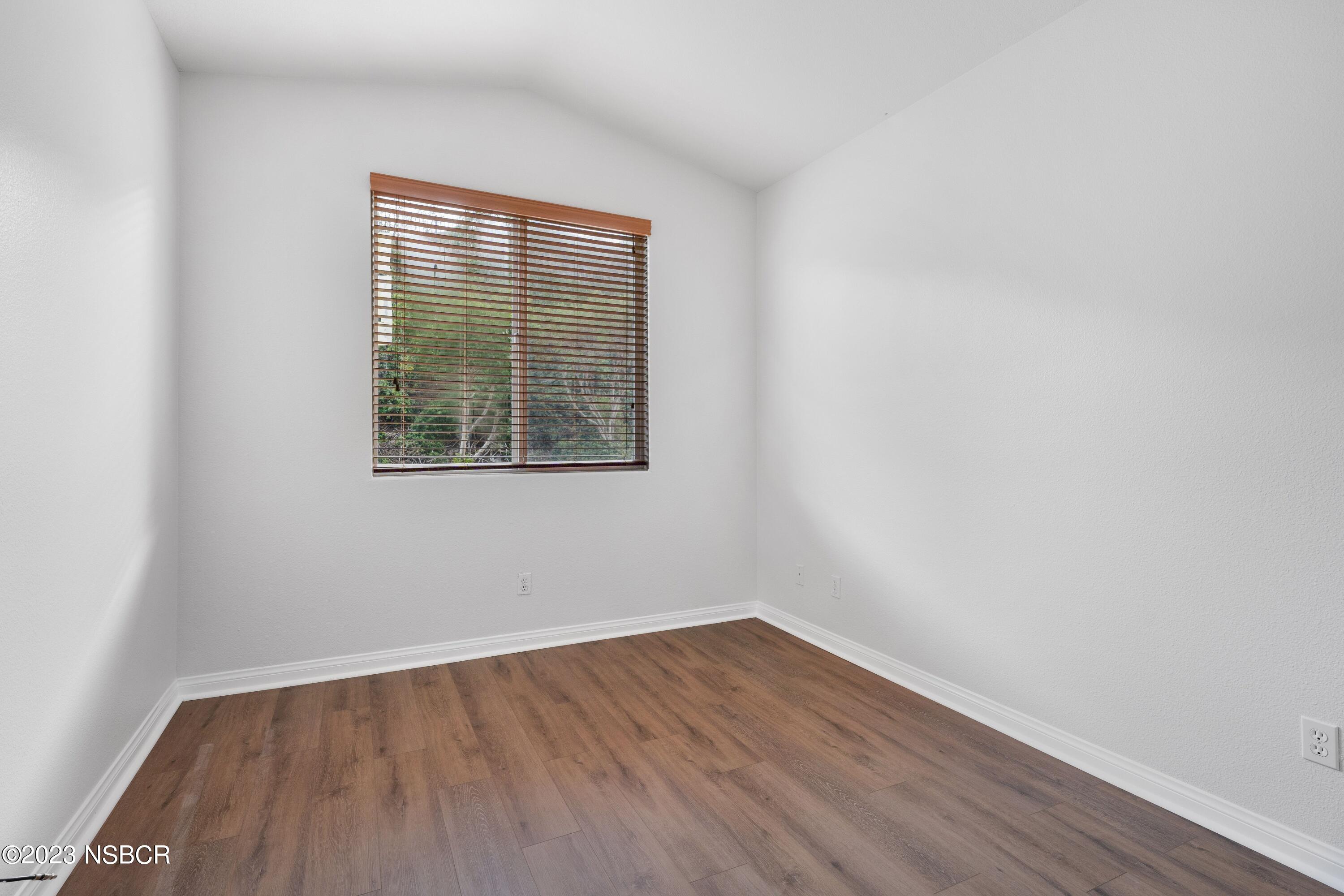 521 Y Place Lompoc, CA 93436 - Photo 31 of 39 32