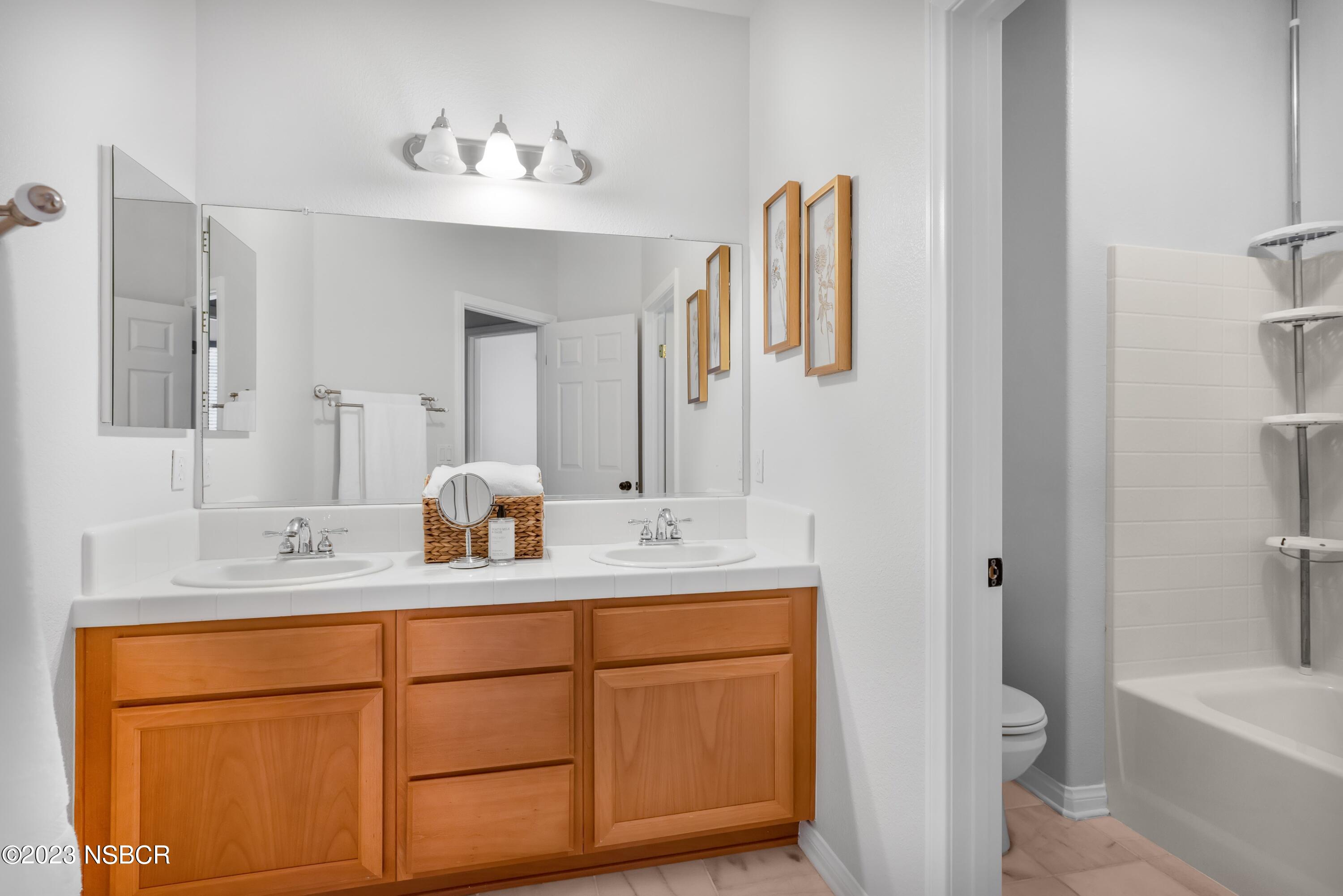 521 Y Place Lompoc, CA 93436 - Photo 33 of 39 34
