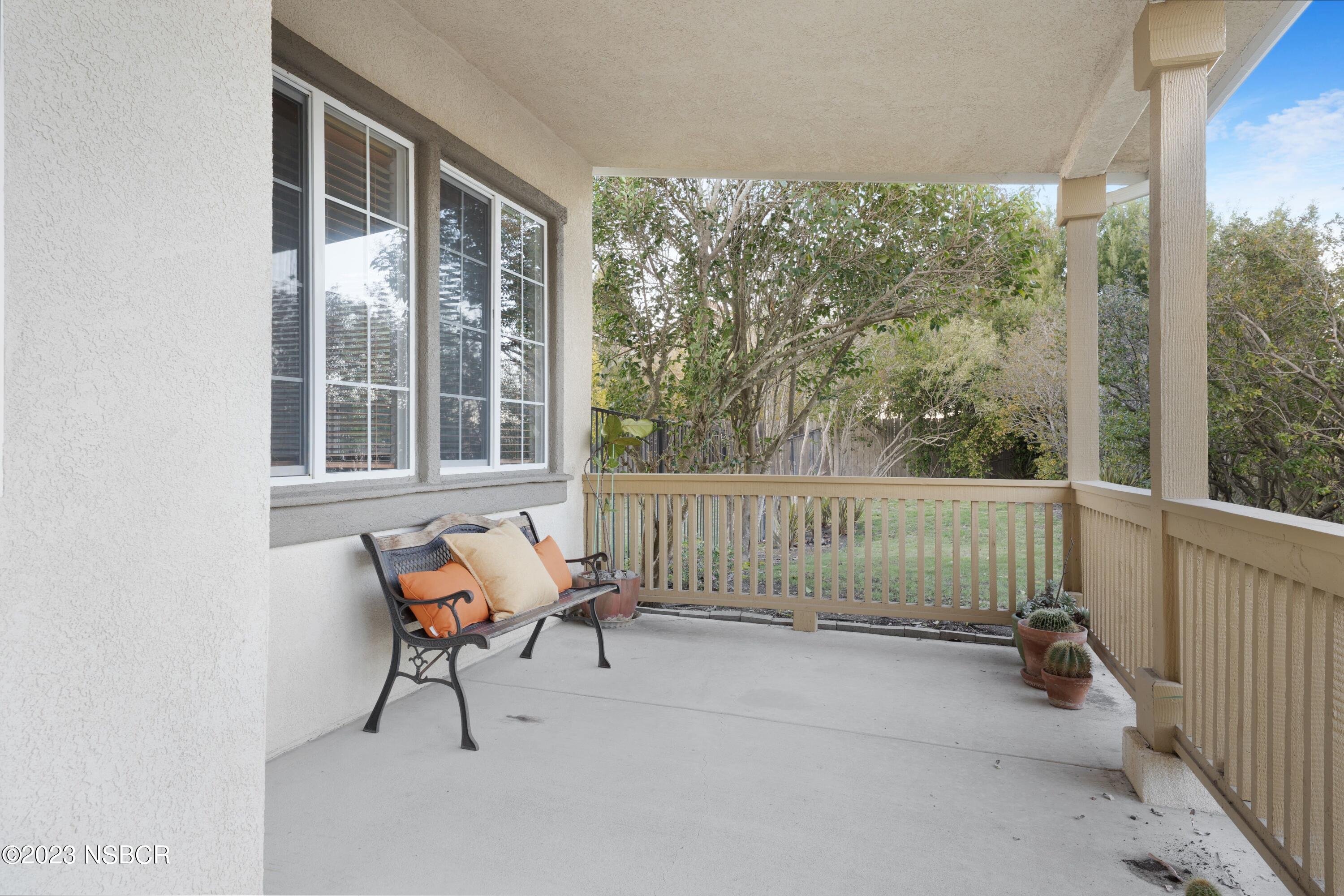 521 Y Place Lompoc, CA 93436 - Photo 6 of 39 42