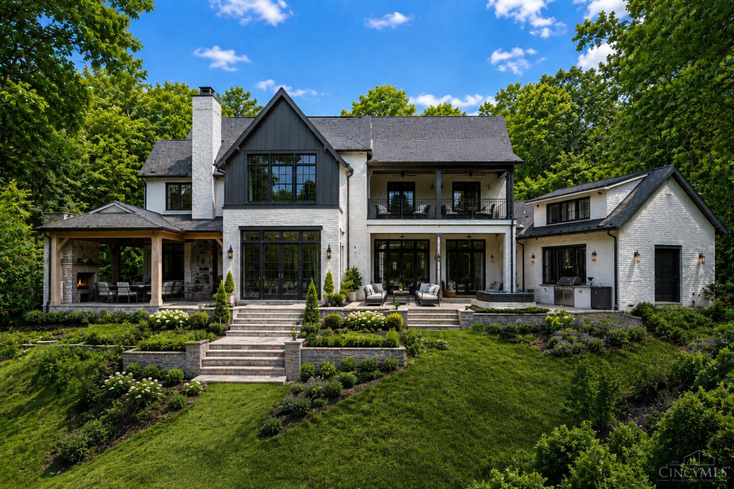 9280 Indian Hill Road Cincinnati, OH 45243 - Photo 2 of 5