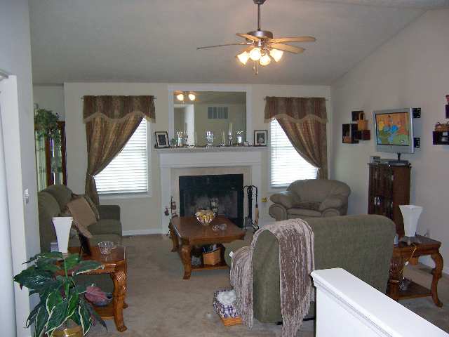 1404 Oak Ridge Washington, IL 61571 - Photo 2 of 4 Gallery Image 2