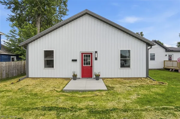 $259,000 | 72 East Main Street, Zanesville, OH 43701