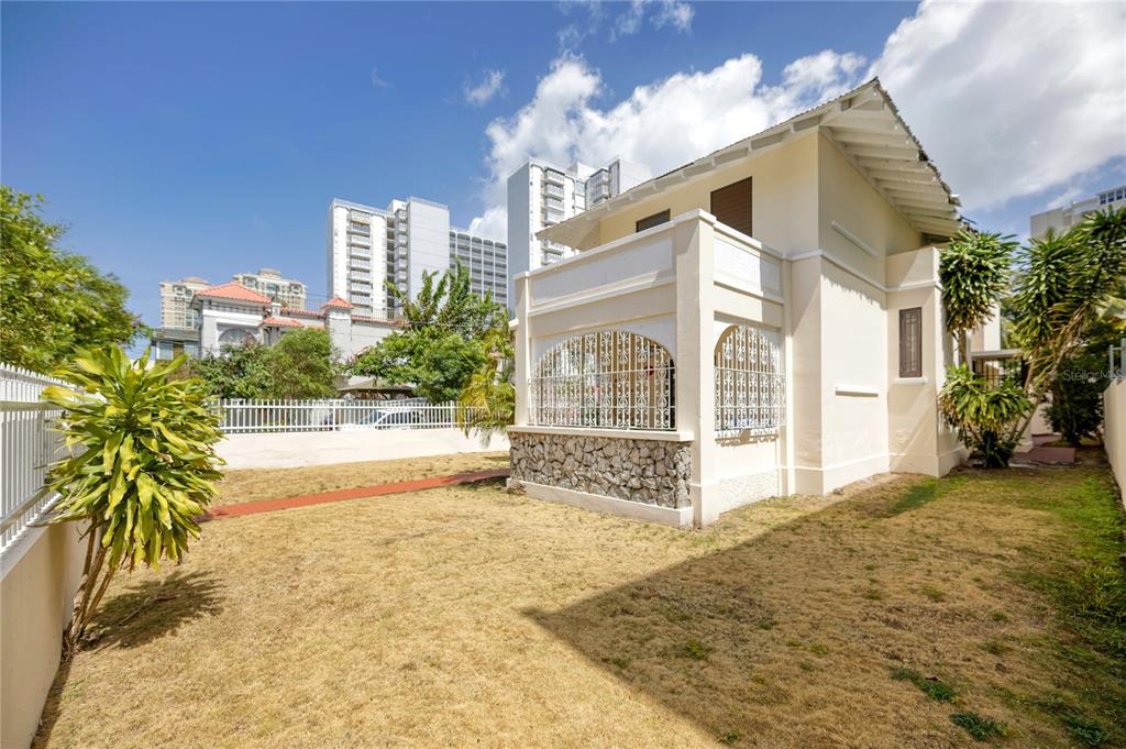 1430 Wilson Street San Juan, PR 00907 - Photo 3 of 14