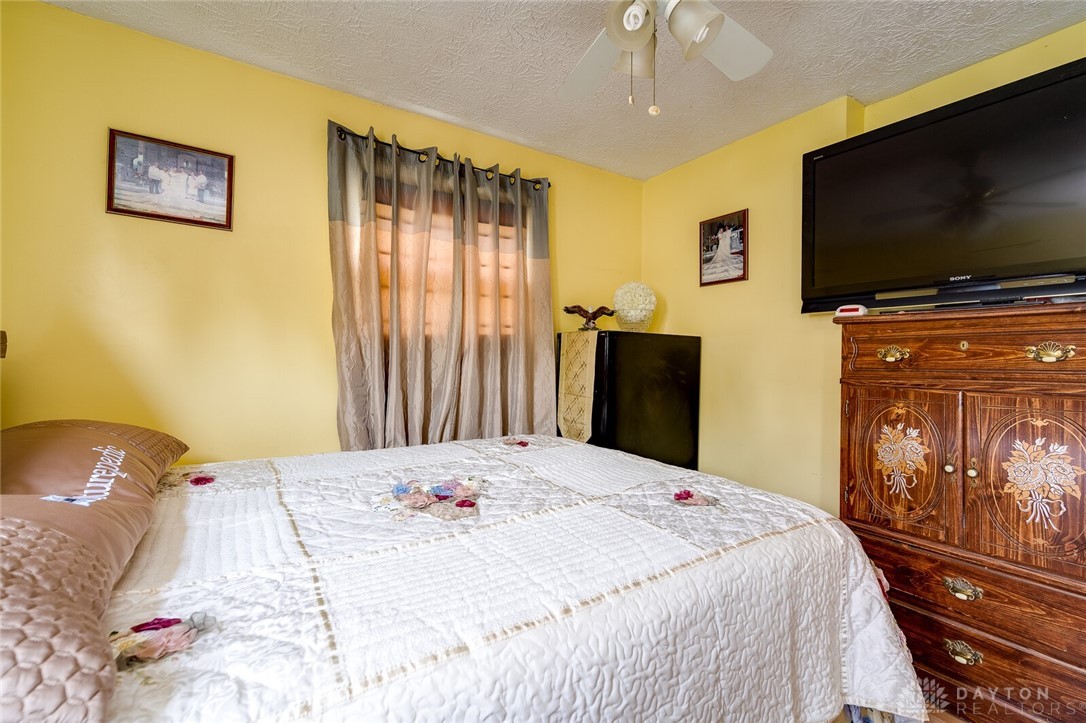 1574 Seabrook Road Dayton, OH 45432 - Photo 17 of 24 Gallery Image 17
