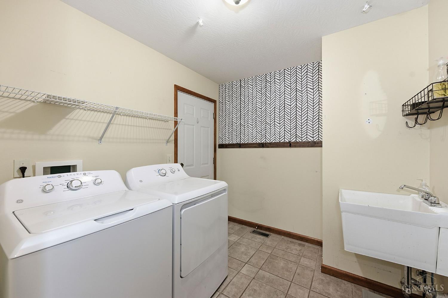 10744 Edgewood Road Harrison, OH 45030 - Photo 7 of 50 Gallery Image 7