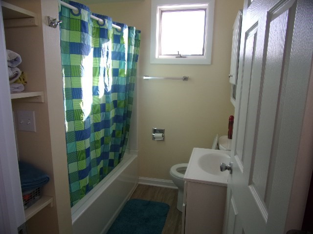 149 Madison Road Clarion, PA 16214 - Photo 35 of 39 a bathroom with a bathtub and shower