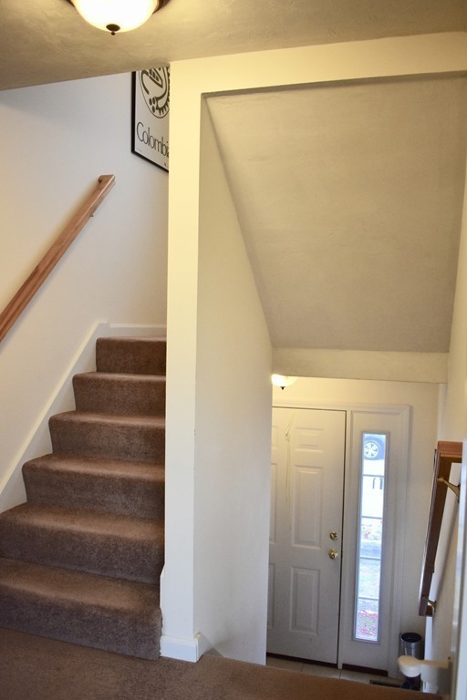 35 Honeysuckle Road Worcester, MA 01607 - Photo 7 of 22 Gallery Image 7