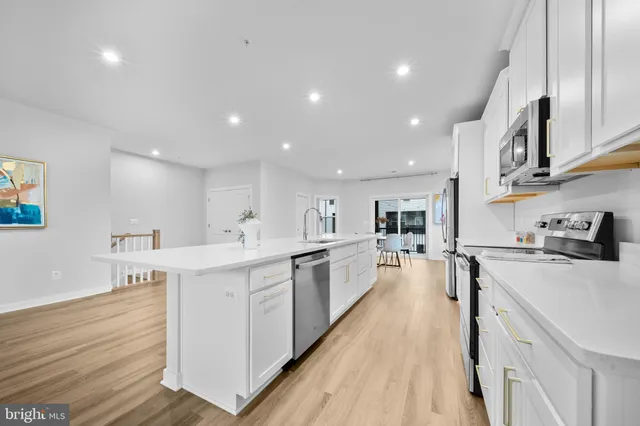 $675,000 | 43730 Transit Square, Ashburn, VA 20147