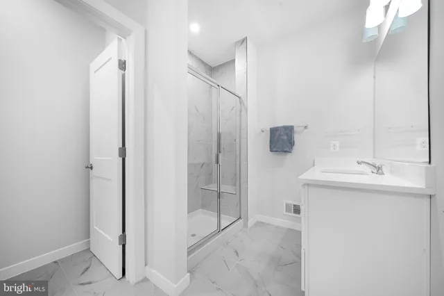 $675,000 | 43730 Transit Square, Ashburn, VA 20147