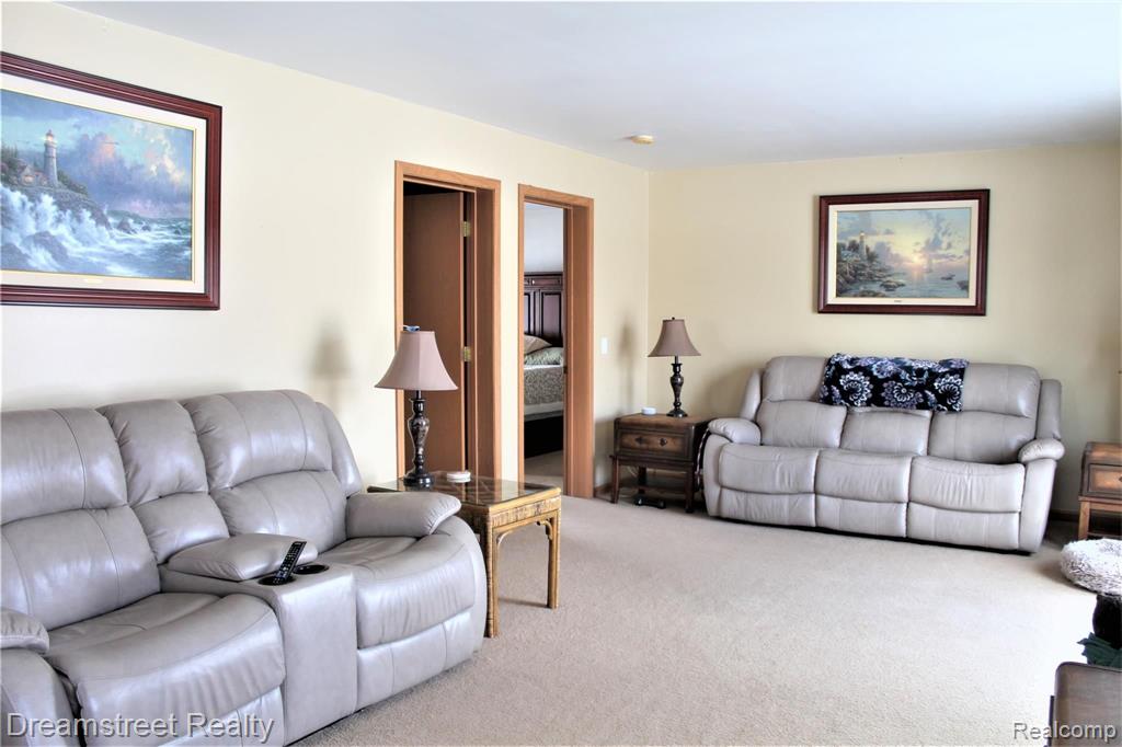 7958 Brooklyn Road Brooklyn, MI 49230 - Photo 11 of 48 Gallery Image 11