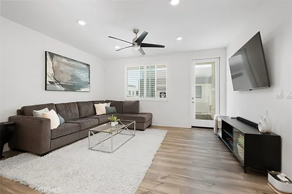 $3,300 | 1851 Union Street, Unit 12, Anaheim, CA 92805