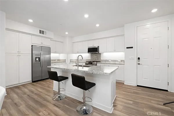 $3,300 | 1851 Union Street, Unit 12, Anaheim, CA 92805