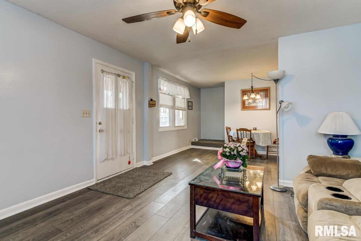 1623 East Watch Avenue Springfield, IL 62702 - Photo 5 of 35