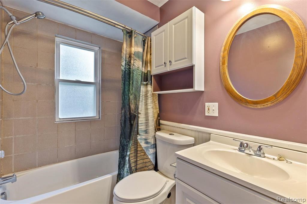 875 County Farm Road Howell, MI 48843 - Photo 15 of 33