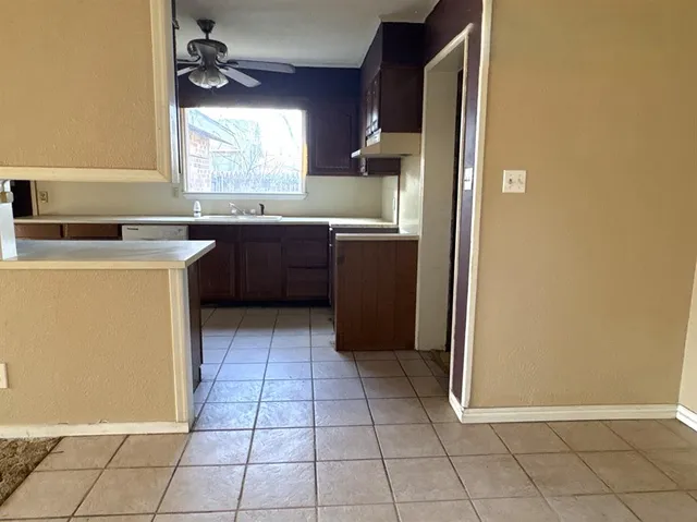 $62,000 | 1204 Ave H Northwest, Childress, TX 79201