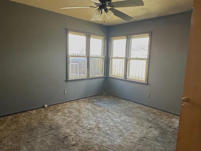 $62,000 | 1204 Ave H Northwest, Childress, TX 79201