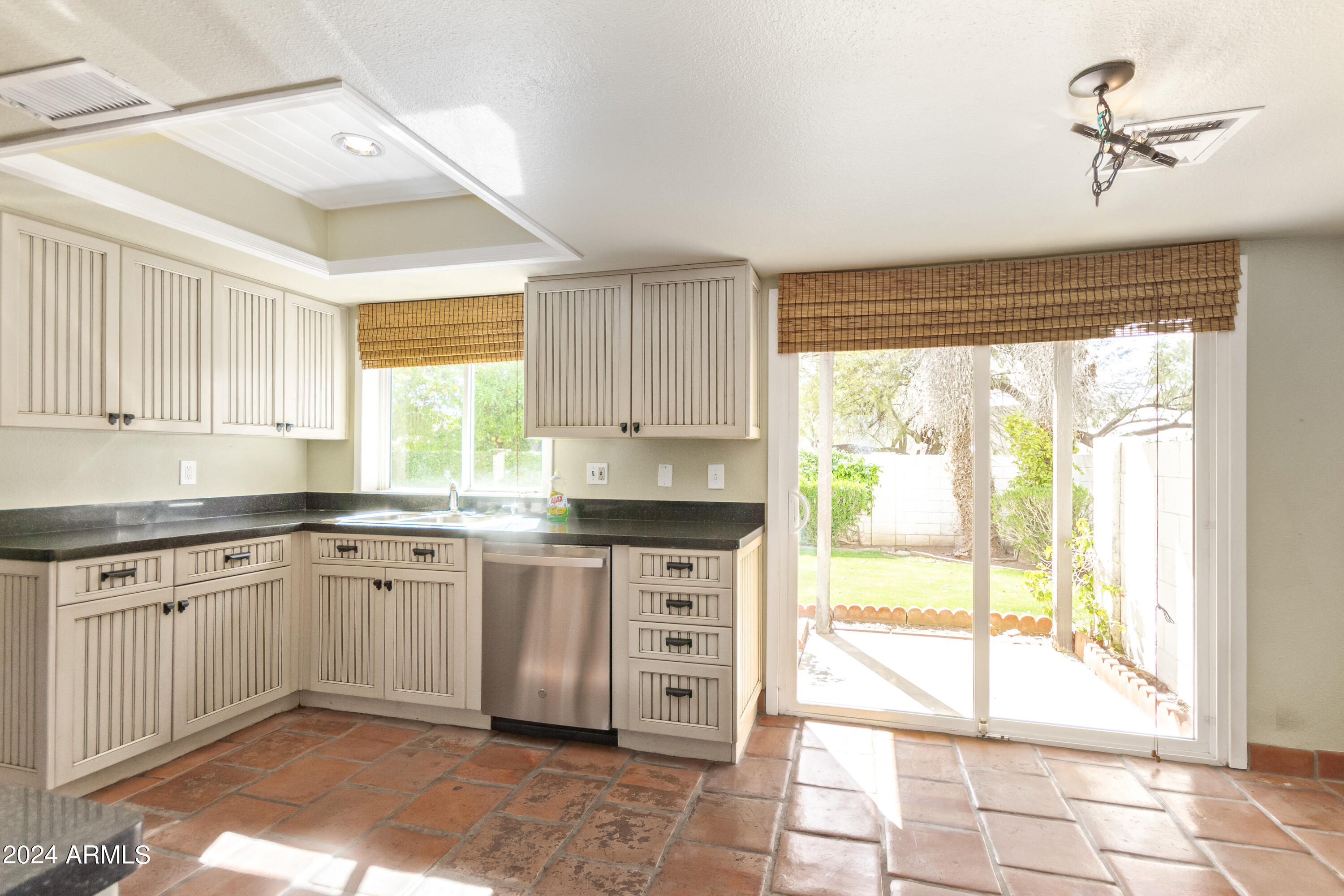 517 East Boca Raton Road Phoenix, AZ 85022 - Photo 16 of 47 0019-20 Boca Raton 517