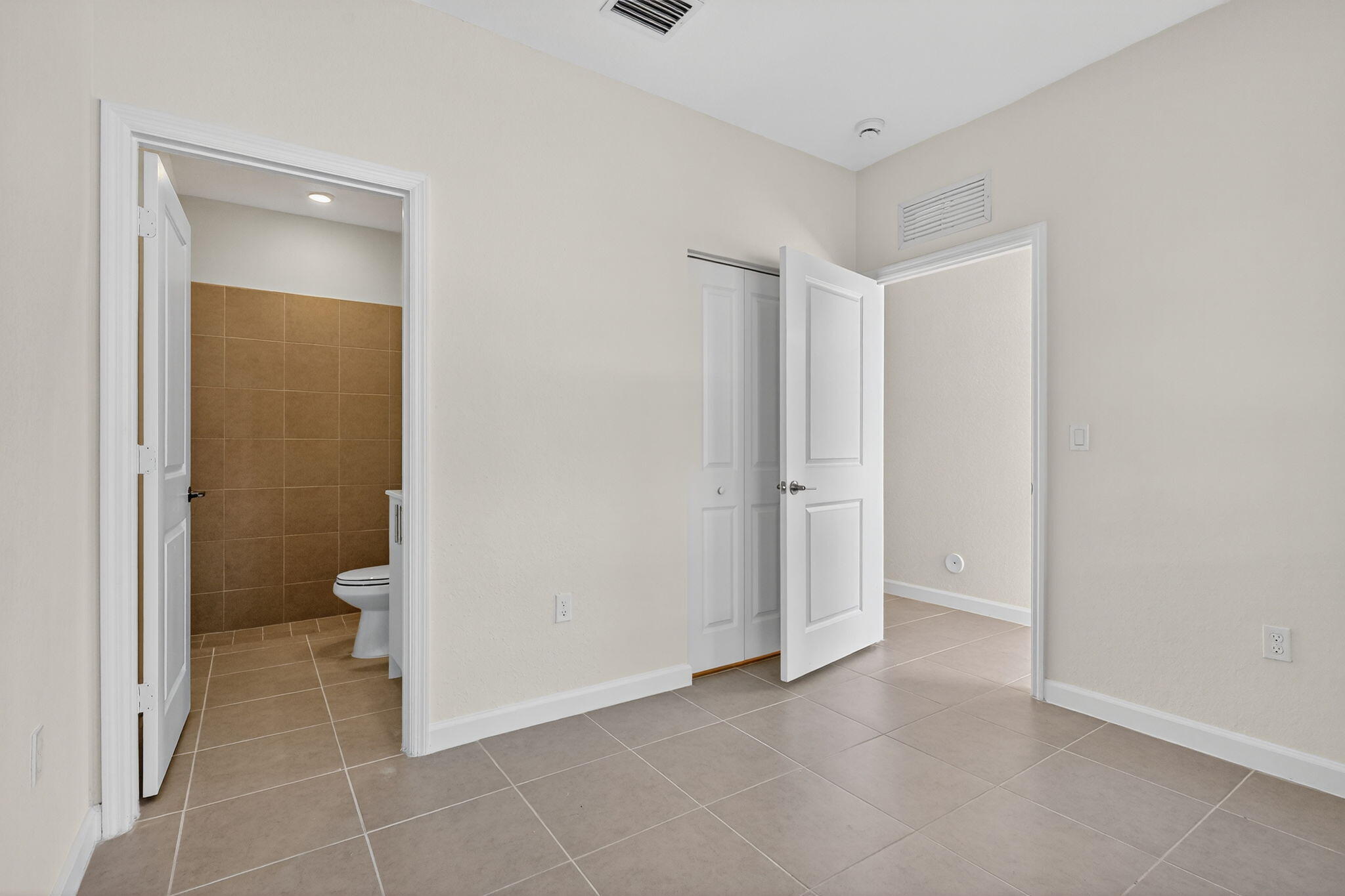 13865 Southwest 261st Street Homestead, FL 33032 - Photo 2 of 21 6-web-or-mls-8H3A6351