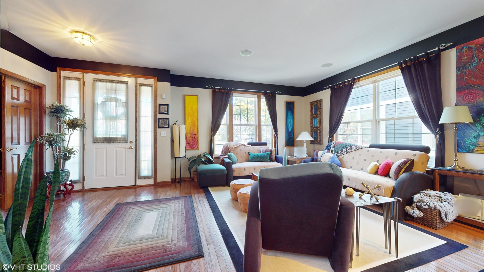 1640 Newton Avenue Park Ridge, IL 60068 - Photo 4 of 50 a living room with furniture and floor to ceiling windows
