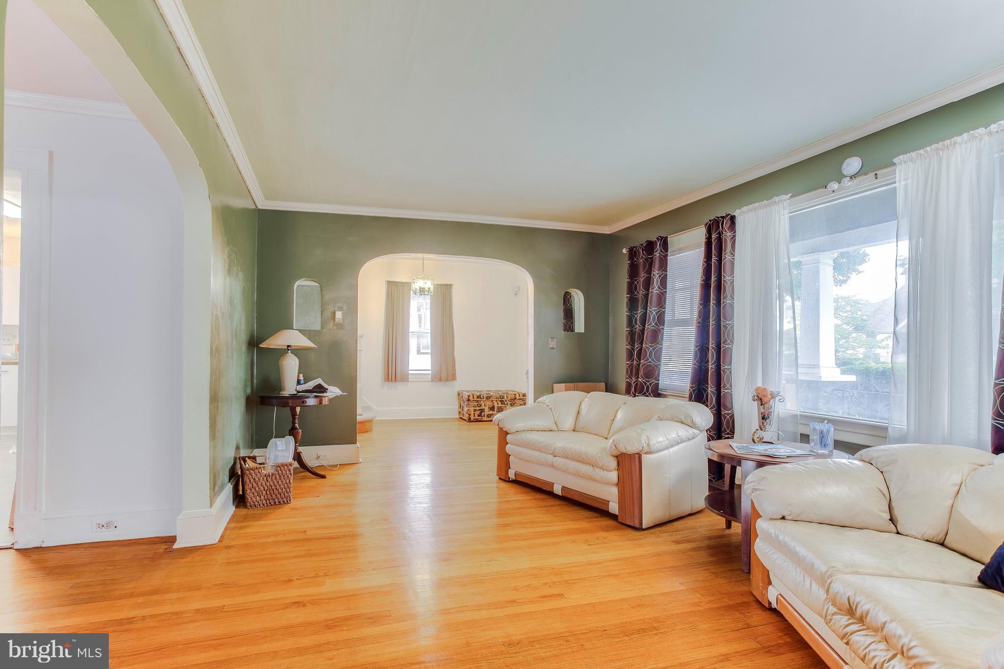 3600 Edgewood Road Baltimore, MD 21215 - Photo 5 of 26 Living Room