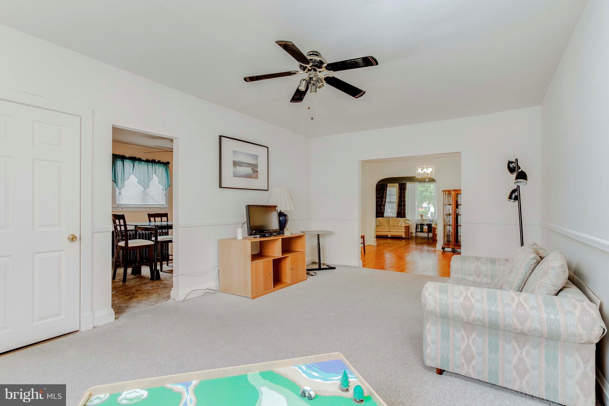 3600 Edgewood Road Baltimore, MD 21215 - Photo 8 of 26 Family Room