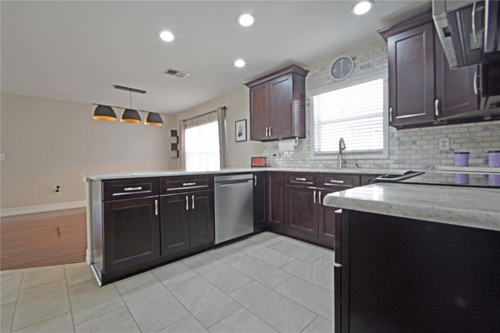 5521 Turtle Crossing Loop Tampa, FL 33625 - Photo 11 of 54