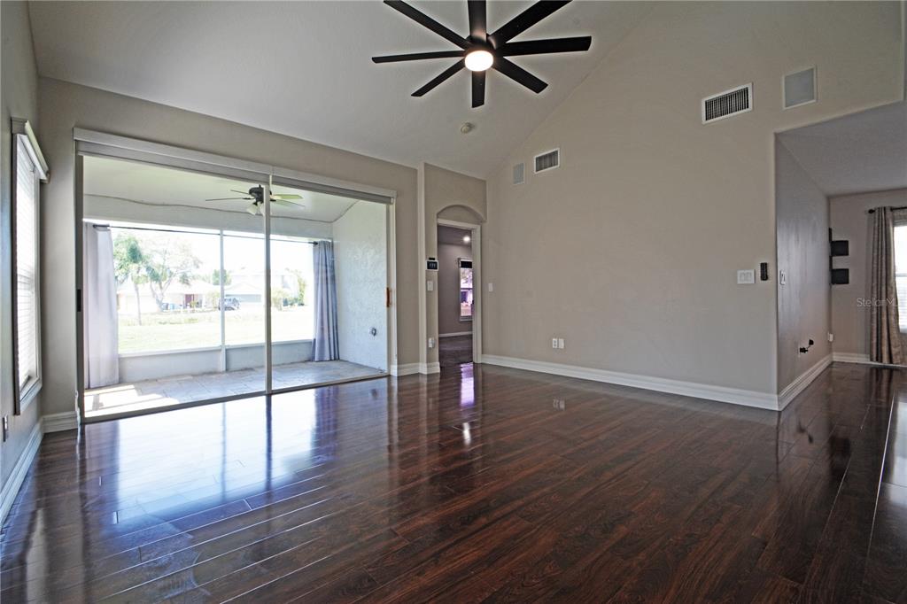 5521 Turtle Crossing Loop Tampa, FL 33625 - Photo 20 of 54